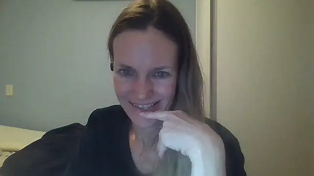 Annylove1 online show from 10/22/25, 12:32