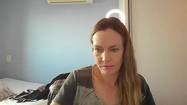 Annylove1 online show from 12/04/25, 10:47