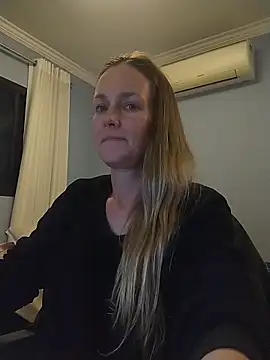 Annylove1 online show from 10/15/25, 11:02