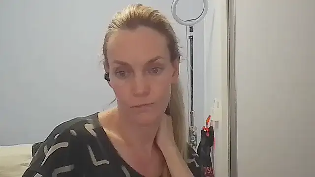 Annylove1 online show from 03/21/26, 12:12