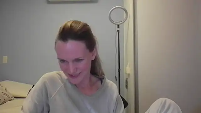 Annylove1 online show from 11/27/25, 12:22