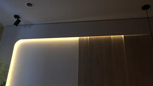 KalaBeckett  online show from 04/10/26, 10:55