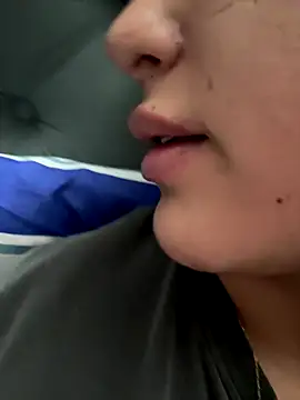 Hannahoff online show from 12/19/25, 12:36