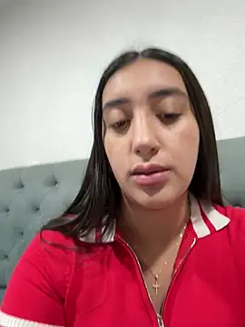 Snapshot of Hannahoff chatting on 06/12/26, 02:31 Hannahoff online show from 06/12/26, 02:31