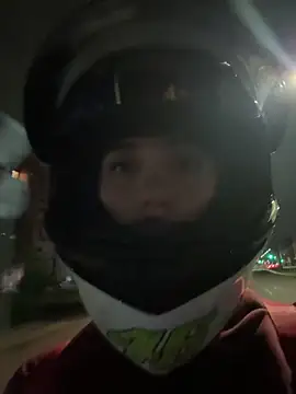 Hannahoff online show from 11/14/25, 04:16