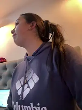 Hannahoff online show from 02/05/25, 04:37