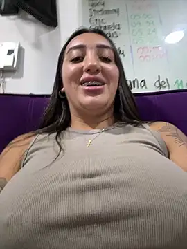 Hannahoff online show from 05/12/26, 02:30