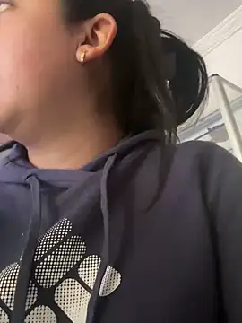 Hannahoff online show from 02/04/25, 07:11