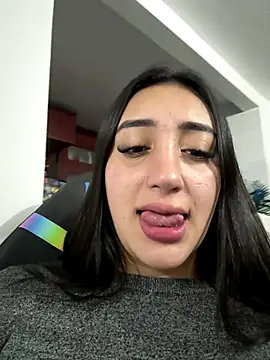 Hannahoff online show from 12/01/25, 09:32