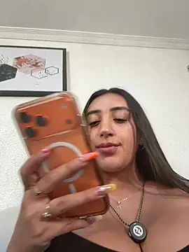 Hannahoff online show from 05/22/26, 01:36