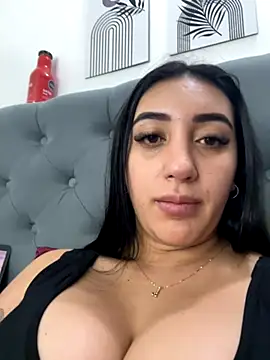 Hannahoff online show from 11/27/25, 05:52