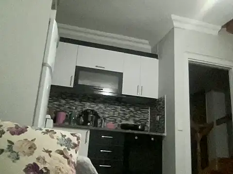 Snapshot of ALPHANDRE chatting on 03/18/25, 05:23 ALPHANDRE online show from 03/18/25, 05:23