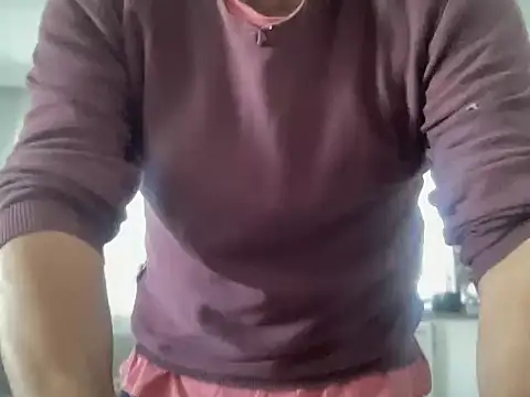 Snapshot of ALPHANDRE chatting on 10/11/25, 07:31 ALPHANDRE online show from 10/11/25, 07:31