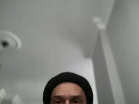 Snapshot of ALPHANDRE chatting on 12/03/25, 06:36 ALPHANDRE online show from 12/03/25, 06:36