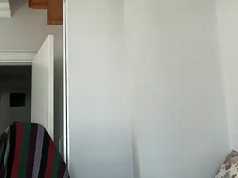 Snapshot of ALPHANDRE chatting on 06/15/26, 06:24 ALPHANDRE online show from 06/15/26, 06:24