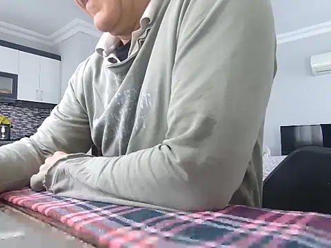 Snapshot of ALPHANDRE chatting on 03/21/26, 05:41 ALPHANDRE online show from 03/21/26, 05:41