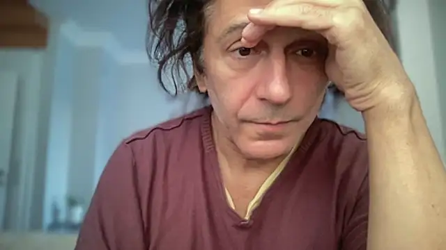 Snapshot of ALPHANDRE chatting on 10/26/25, 05:08 ALPHANDRE online show from 10/26/25, 05:08