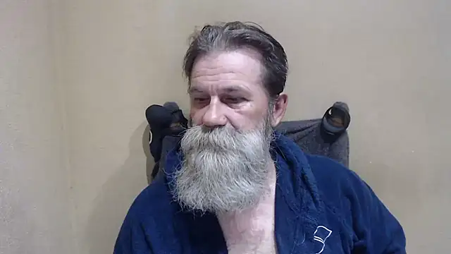 Snapshot of AlexNudo chatting on 07/13/26, 05:56 AlexNudo online show from 07/13/26, 05:56