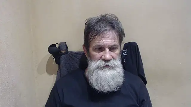 Snapshot of AlexNudo chatting on 06/12/26, 06:22 AlexNudo online show from 06/12/26, 06:22