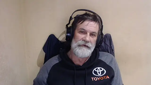 AlexNudo online show from 11/04/25, 06:17