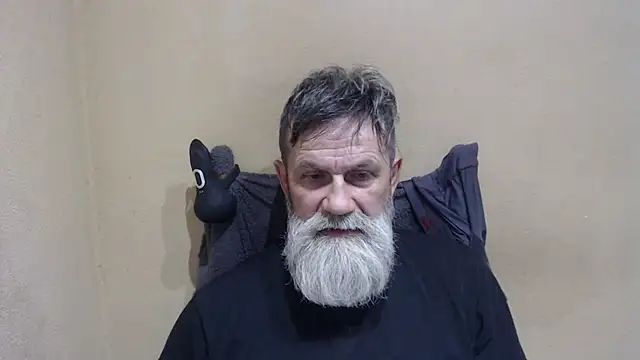 Snapshot of AlexNudo chatting on 04/19/26, 09:21 AlexNudo online show from 04/19/26, 09:21