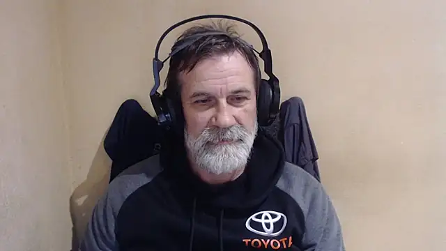 AlexNudo online show from 10/19/25, 08:17