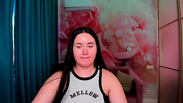Snapshot of Roxie_Bradley chatting on 03/10/25, 10:07 Roxie Bradley online show from 03/10/25, 10:07
