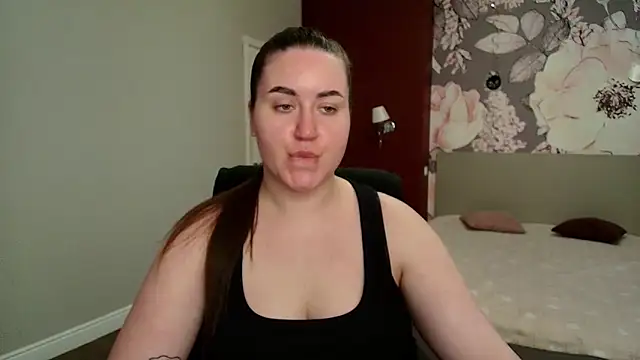 Snapshot of Roxie_Bradley chatting on 04/24/26, 05:42 Roxie Bradley online show from 04/24/26, 05:42