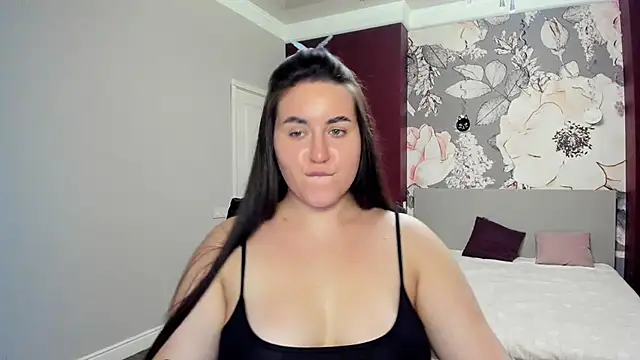 Roxie Bradley online show from 11/20/25, 06:58