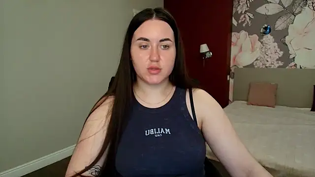 Snapshot of Roxie_Bradley chatting on 05/15/26, 05:49 Roxie Bradley online show from 05/15/26, 05:49