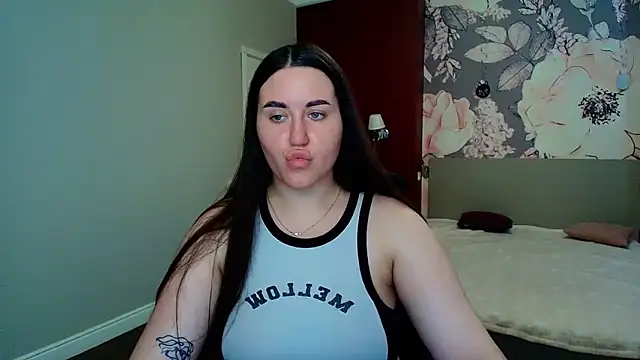 Snapshot of Roxie_Bradley chatting on 07/01/26, 05:41 Roxie Bradley online show from 07/01/26, 05:41