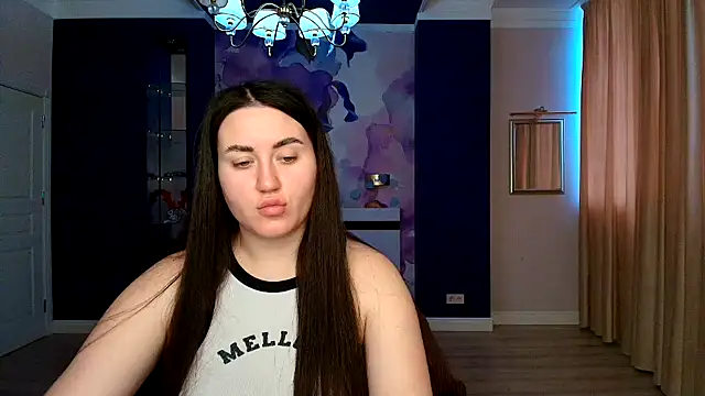 Snapshot of Roxie_Bradley chatting on 02/07/25, 07:29 Roxie Bradley online show from 02/07/25, 07:29