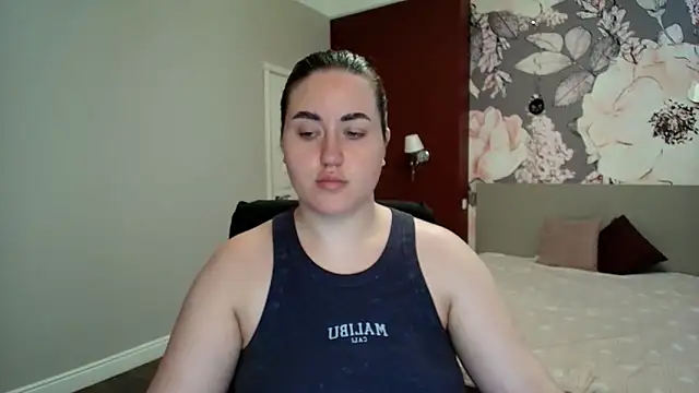 Snapshot of Roxie_Bradley chatting on 04/07/26, 05:31 Roxie Bradley online show from 04/07/26, 05:31