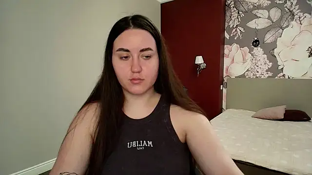 Snapshot of Roxie_Bradley chatting on 03/20/26, 06:47 Roxie Bradley online show from 03/20/26, 06:47