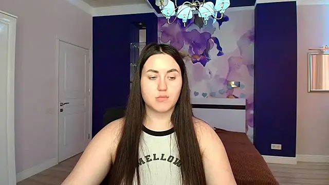 Snapshot of Roxie_Bradley chatting on 02/18/25, 10:16 Roxie Bradley online show from 02/18/25, 10:16