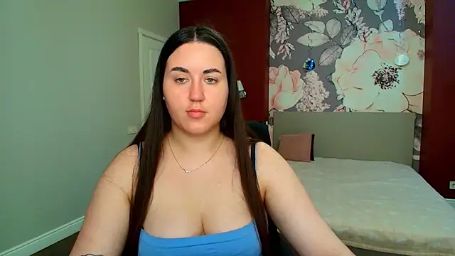 Snapshot of Roxie_Bradley chatting on 05/27/26, 05:48 Roxie Bradley online show from 05/27/26, 05:48