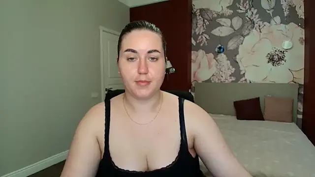 Snapshot of Roxie_Bradley chatting on 05/20/26, 05:37 Roxie Bradley online show from 05/20/26, 05:37