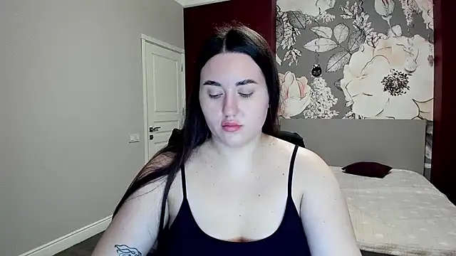 Roxie Bradley online show from 02/12/26, 06:46