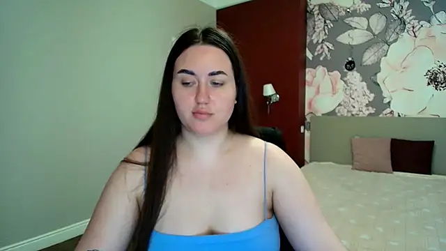 Snapshot of Roxie_Bradley chatting on 04/09/26, 05:42 Roxie Bradley online show from 04/09/26, 05:42
