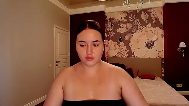 Snapshot of Roxie_Bradley chatting on 09/24/25, 05:47 Roxie Bradley online show from 09/24/25, 05:47