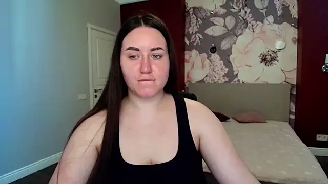 Snapshot of Roxie_Bradley chatting on 04/22/26, 05:58 Roxie Bradley online show from 04/22/26, 05:58