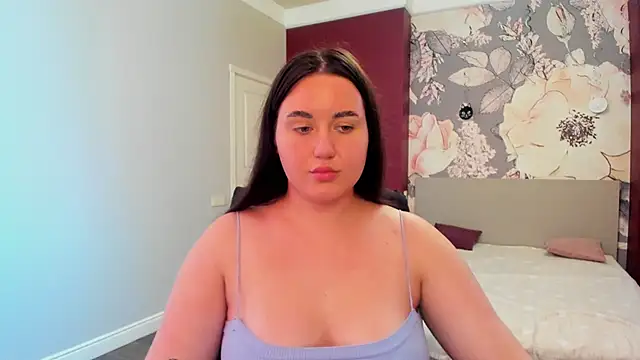 Roxie Bradley online show from 11/14/25, 07:45