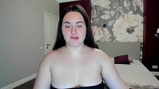 Roxie Bradley online show from 11/29/25, 06:35