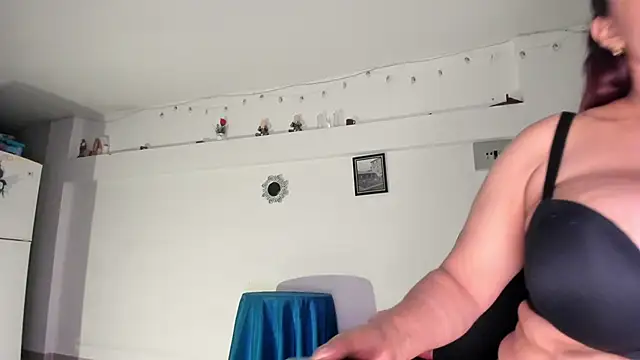 Sinthia Collins online show from 02/26/26, 02:22