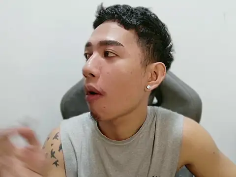 xlovercum online show from 02/11/26, 08:36