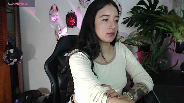 Snapshot of cat_salo chatting on 09/17/25, 11:40 cat salo online show from 09/17/25, 11:40