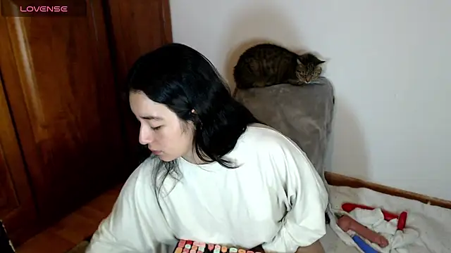 Snapshot of cat_salo chatting on 10/05/25, 02:46 cat salo online show from 10/05/25, 02:46