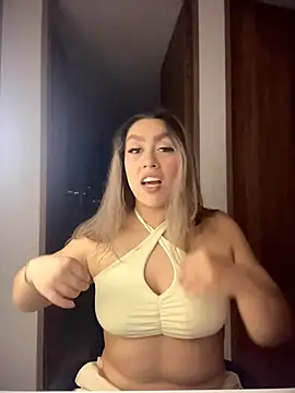 Im sophiie online show from 04/16/26, 06:58