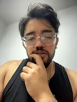 Im sophiie online show from 12/19/25, 06:49