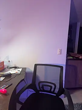 Im sophiie online show from 10/03/25, 06:26